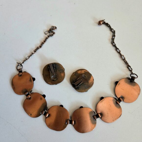 Vintage copper necklace/choker and clip on earrings. Jewelry set. - Picture 5 of 7